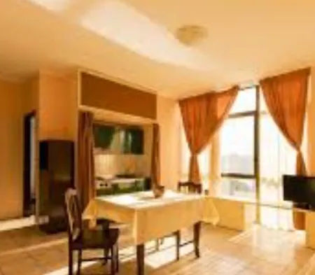 Cleotto Aparthotel *