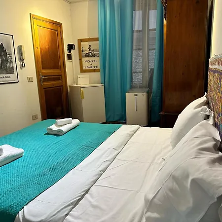 Via Zara Hostel Παλέρμο