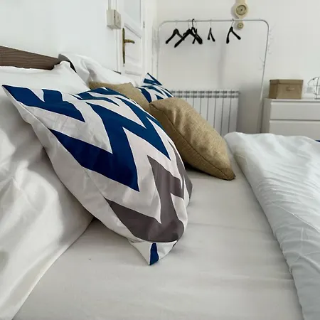 Via Zara ホステル *