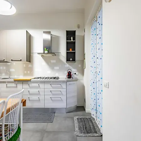 Central And Modern X6 Apartment *
