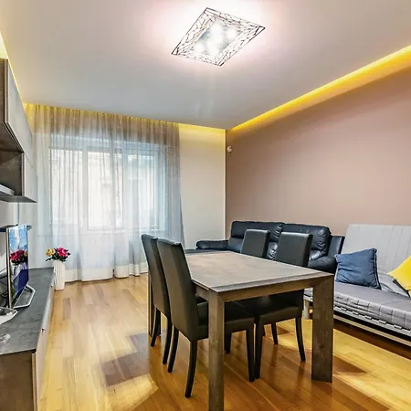 Apartment Central And Modern X6 *
