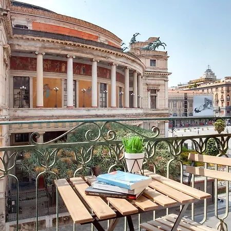 The House Politeama Historic Center * Palermo