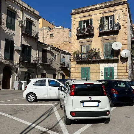 Go Go House 2 Casa Aprile Apartament