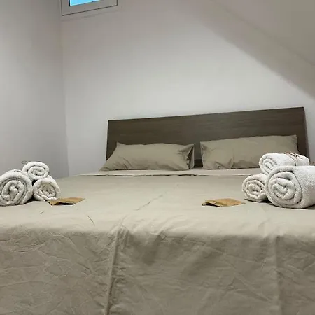 Apartment Eleven Mondello *
