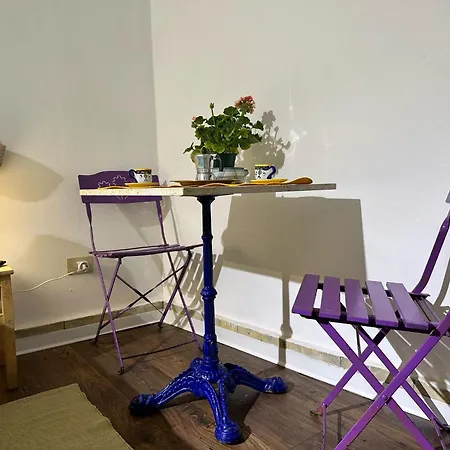 Via Zara Hostel