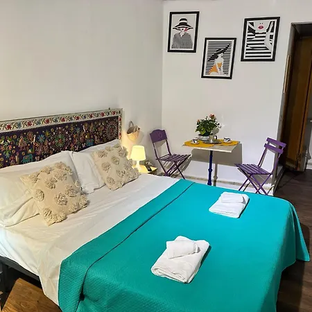 Via Zara Hostel *