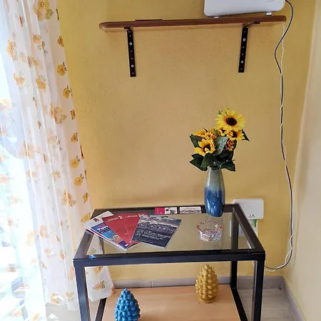Holiday home Casa Mizzica