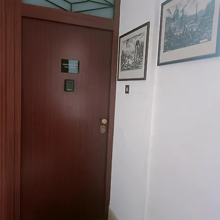 Apartment Onoratocinque House *