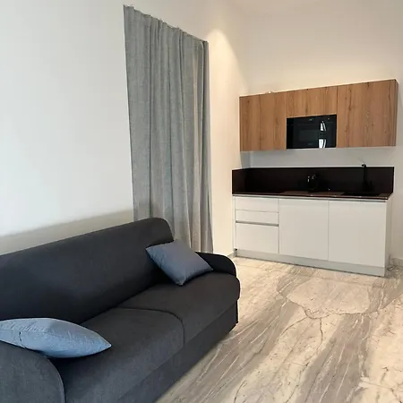 Lily Apartment *