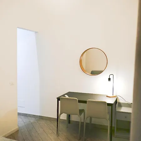 Cortile Dei Giusti - Combo * Παλέρμο