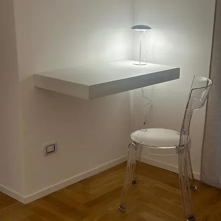 Lily Apartment