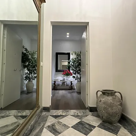 Victoria's Apartment *
