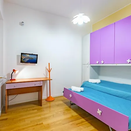 Central And Modern X6 Apartment