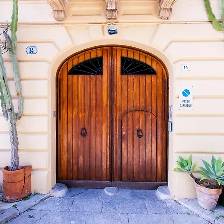 La Dimora Del Conte, Immersa Nel In Centro Citta Palermo