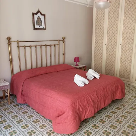 Signorile In Condominio Rallo *