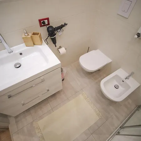 Apartment Itiseasy 1 E 2 Private