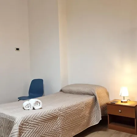 Pomelia House Apartment *