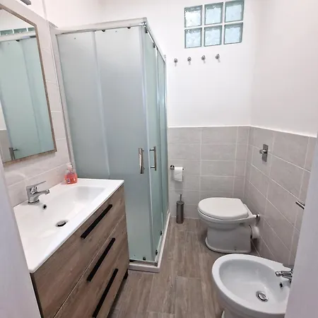Pomelia House Apartment *