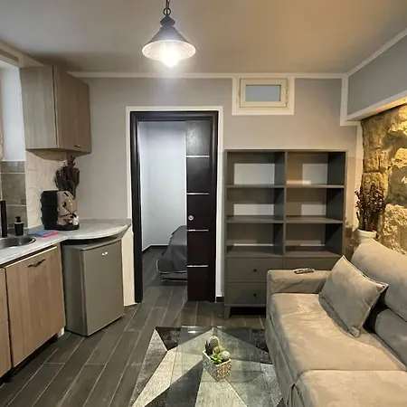Apartment Mrassi *