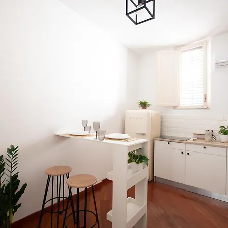 Apartment Iflat Casa Viscuttara