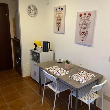 Petit Maison *