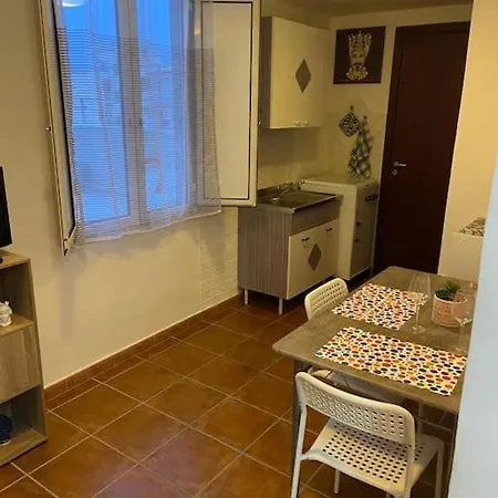 Petit Maison