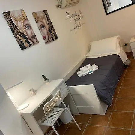 Petit Maison Apartment Palermo