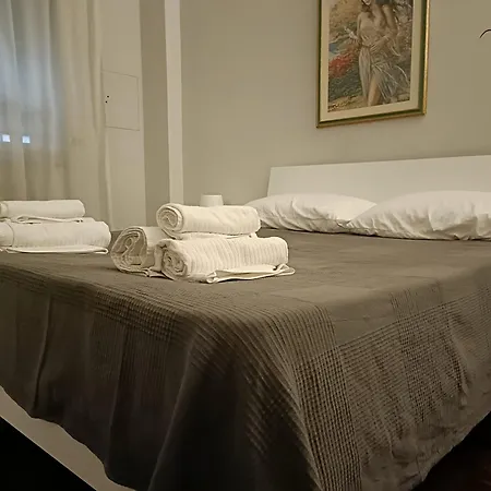 Onoratocinque House