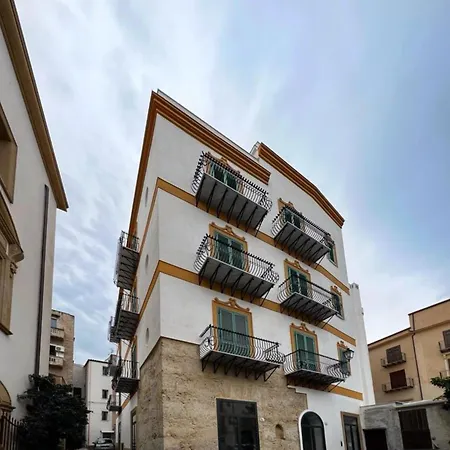Apartment Giglio Luxury In Casa Professa