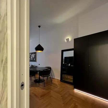 Apartment Giglio Luxury In Casa Professa