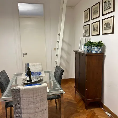 Apartment Cortile Caravello 8 Palermo