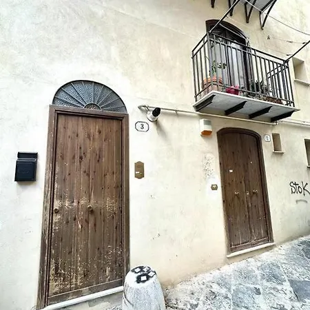Holiday home Tra I Tesori Di