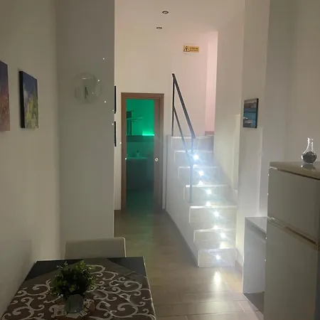Stazione Apartment