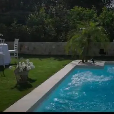Laura Homestay *