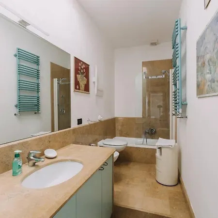 Attico La Rocca Sulla Cala Apartment *