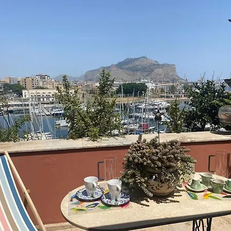 Apartment Attico La Rocca Sulla Cala