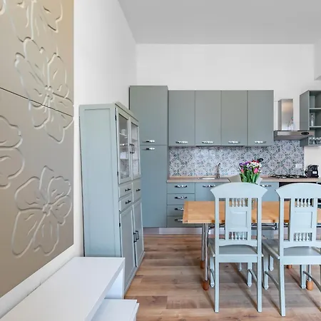 Botanical Gardens And Giulia Lovely Apartment Palermo