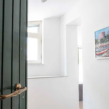 Terrazza Sul Mercato. Your House In Ballaro *
