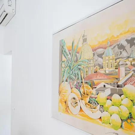 Terrazza Sul Mercato. Your House In Ballaro Apartment *
