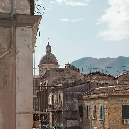 Terrazza Sul Mercato. Your House In Ballaro Palermo