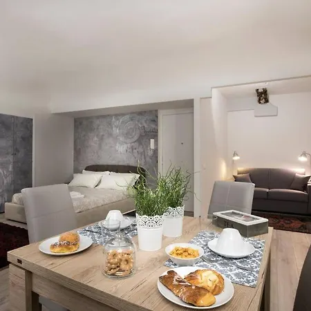 Apartment Real Umberto I° - Kalsa Palermo