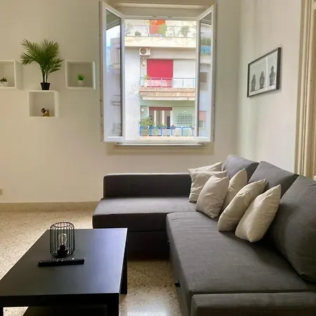 Urban Poet Retreat - Casa Di Vincenzo E Andrea 2 Apartment *