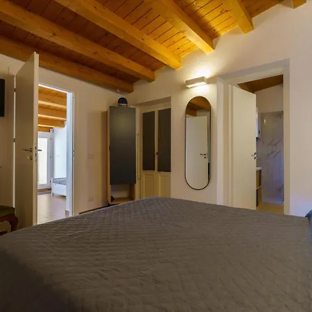 Maquedino & Terrace - Cozy Loft Guest house