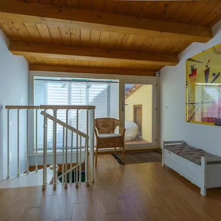 Maquedino & Terrace - Cozy Loft