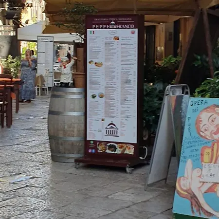 Piccola E Dimora Del Teatro Massimo *