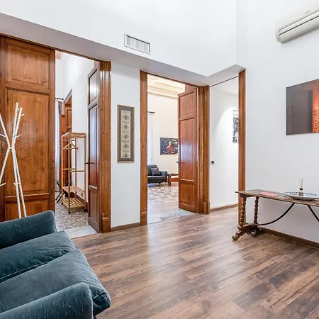 Lea's Luxury Art By Wonderful Italy Apartment