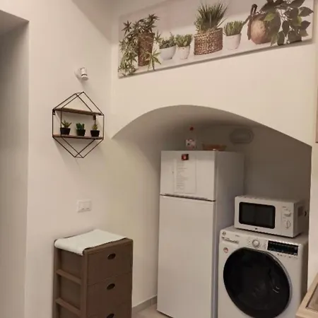 'a Casetta Ra Zia Paola Apartment *