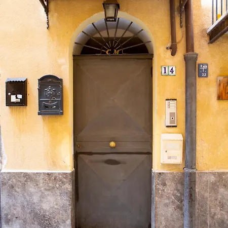Casa Lorenzo *