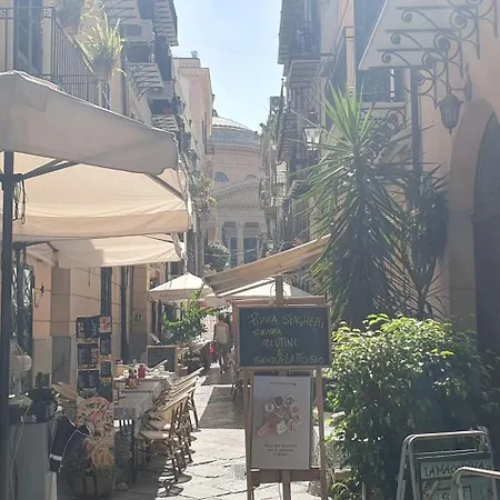 Piccola E Dimora Del Teatro Massimo *