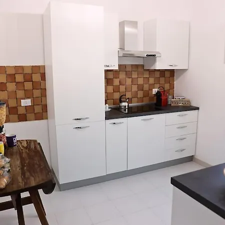 Apartamento La Casa Del Maggiore, Tra Mare E Centro *
